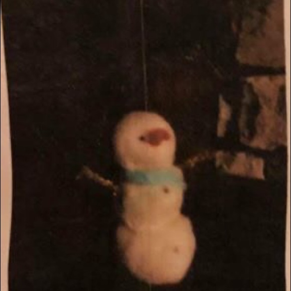 Snowman needle-felting kit